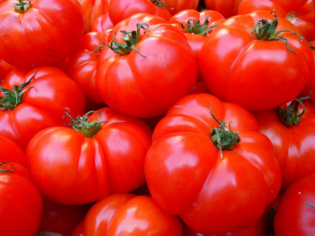 Dream Meaning of Tomatoes